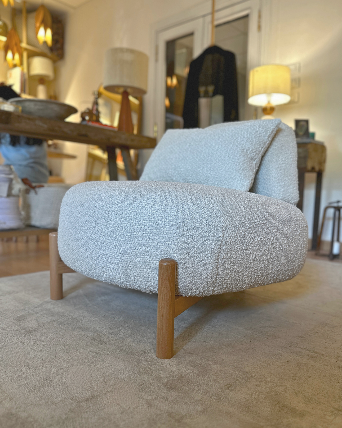 Ritzy Lounge chair
