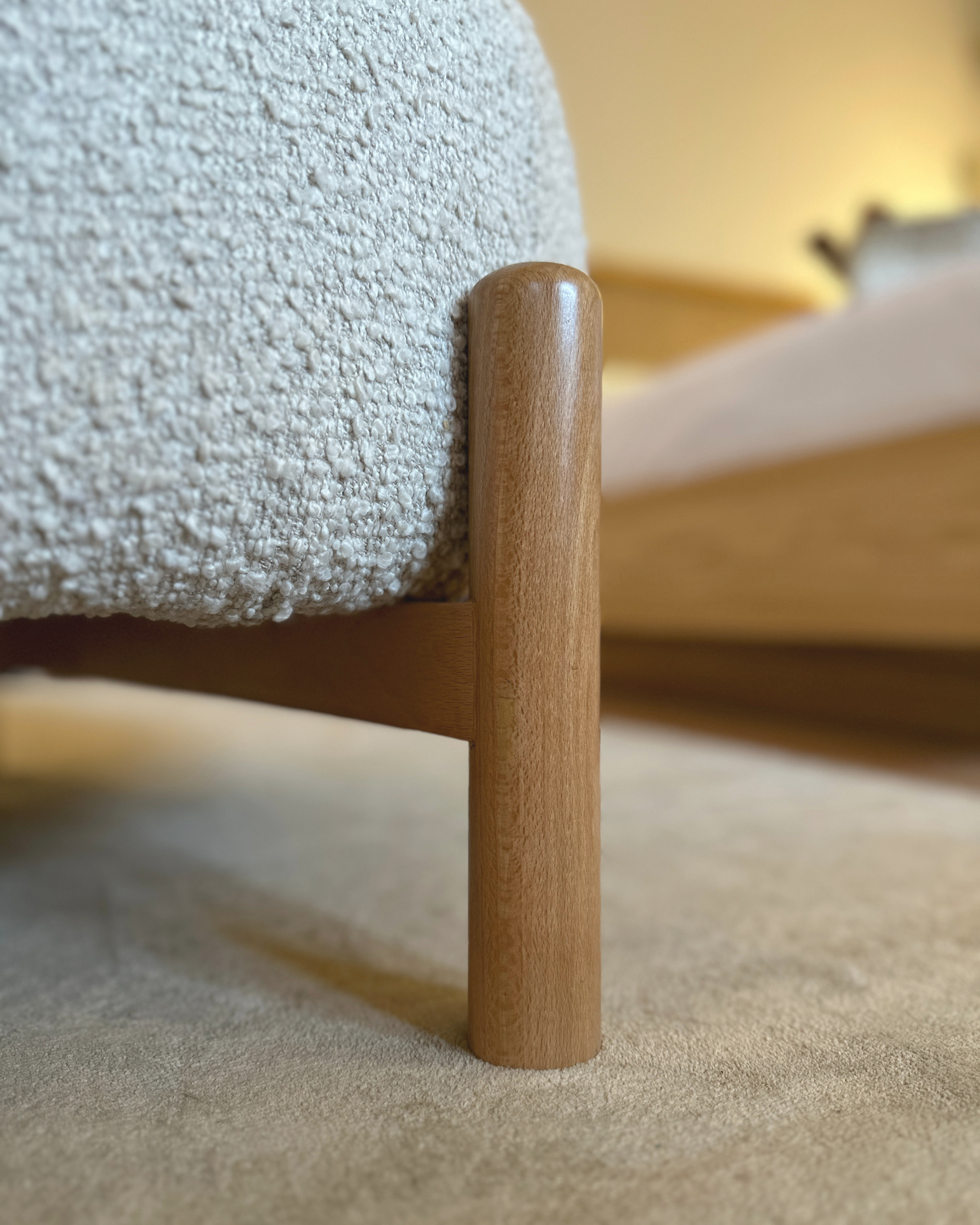 Ritzy Lounge chair