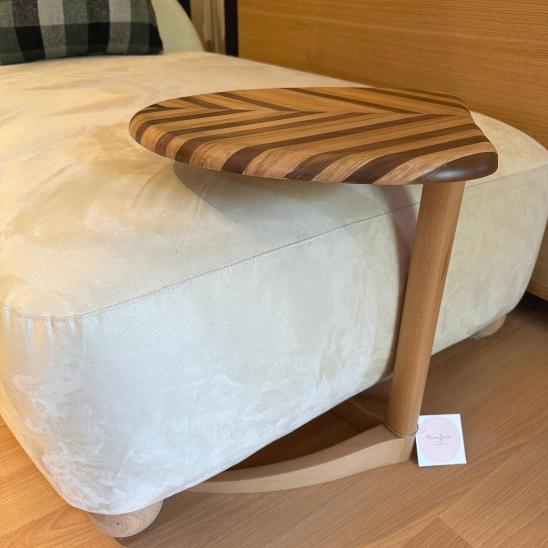 Leaf side table