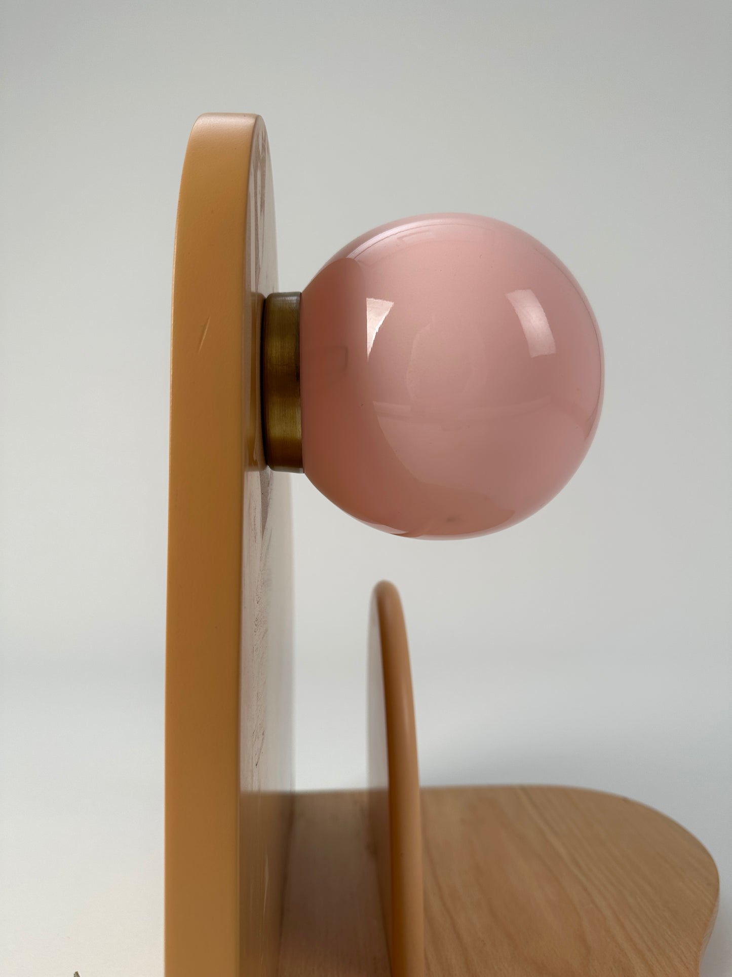 Wave bedside table