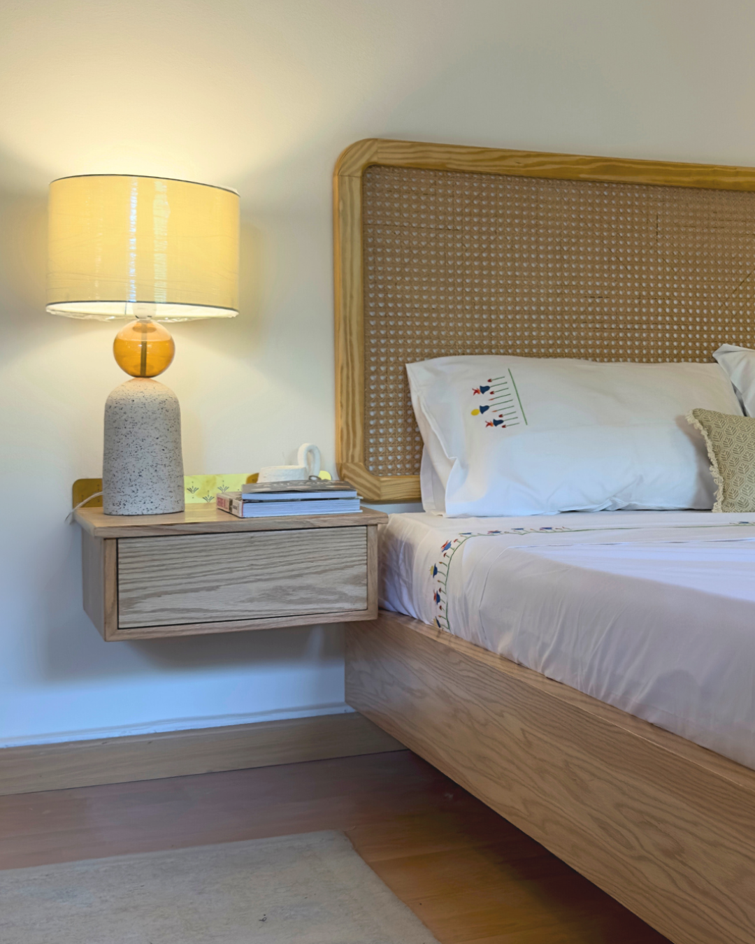 Levitate bedside table