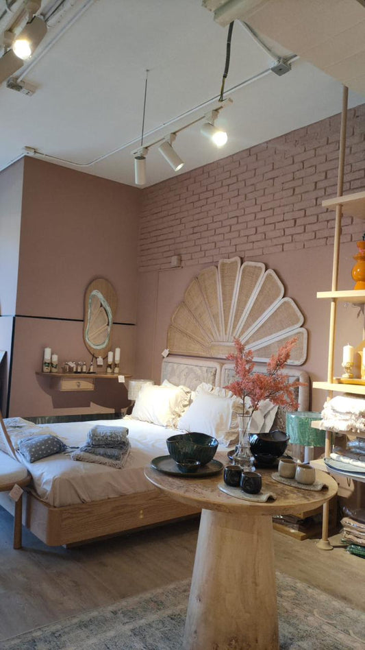 NJ Rounded Dinning Table 80 D