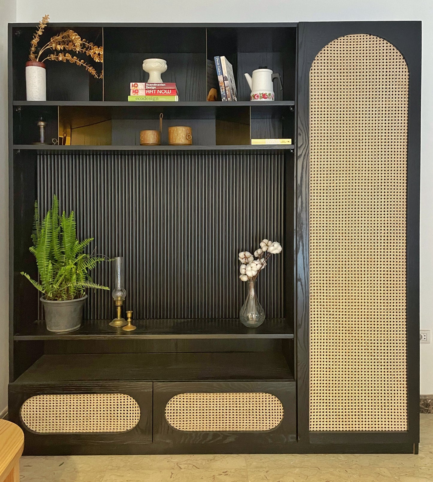 Entertainment unit