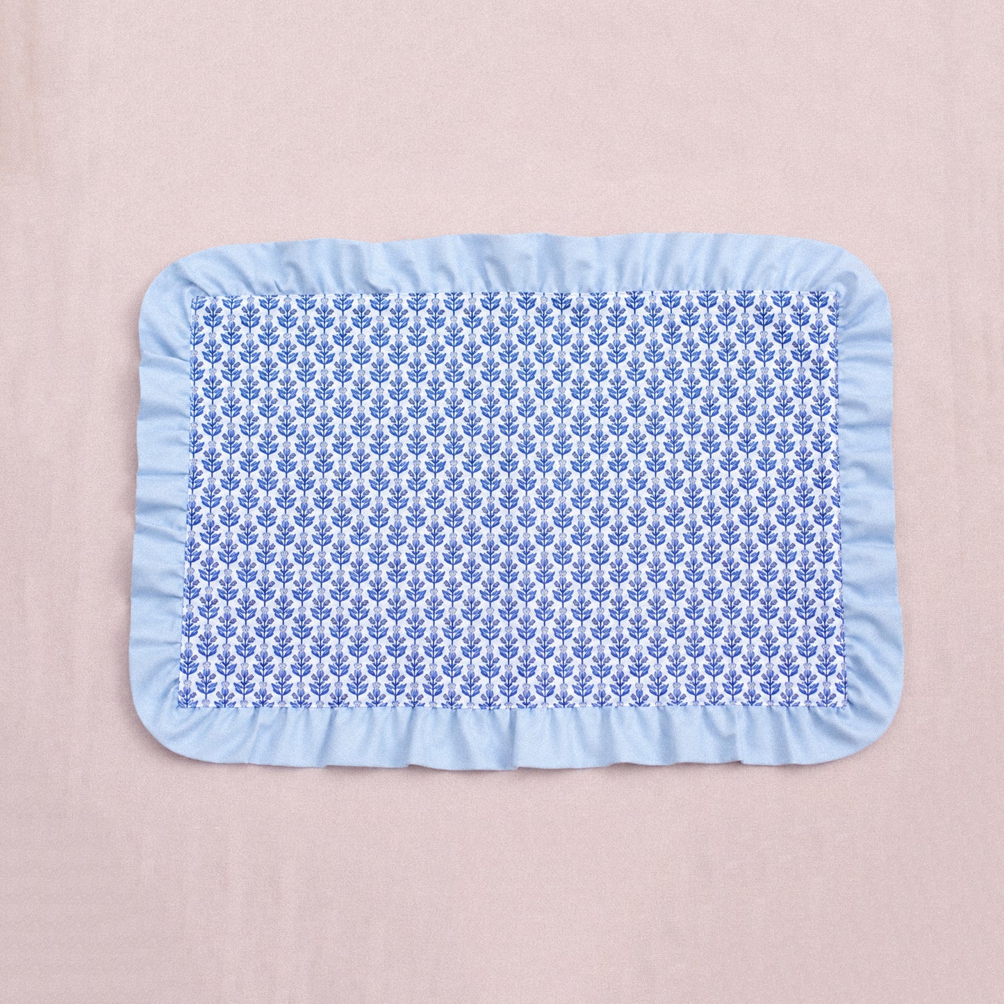 Placemats quilted with raffles