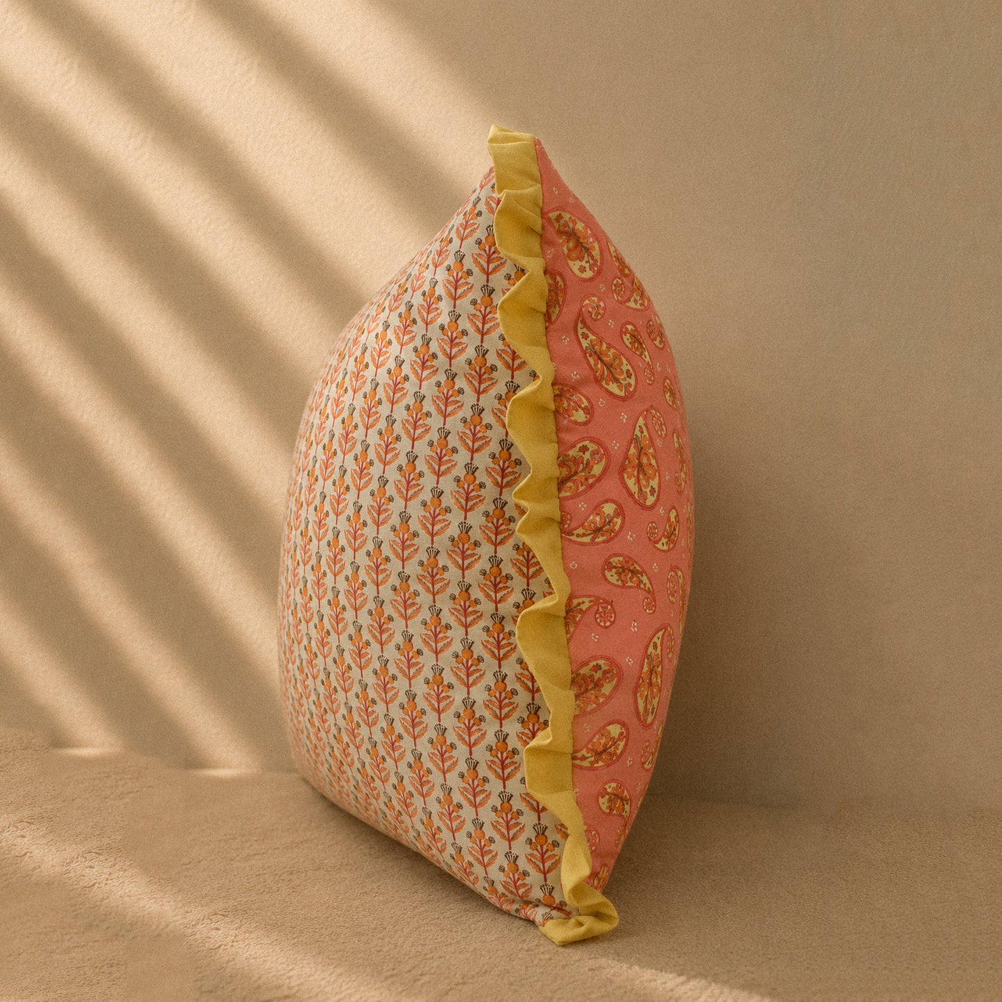 Square cushion with ruffles