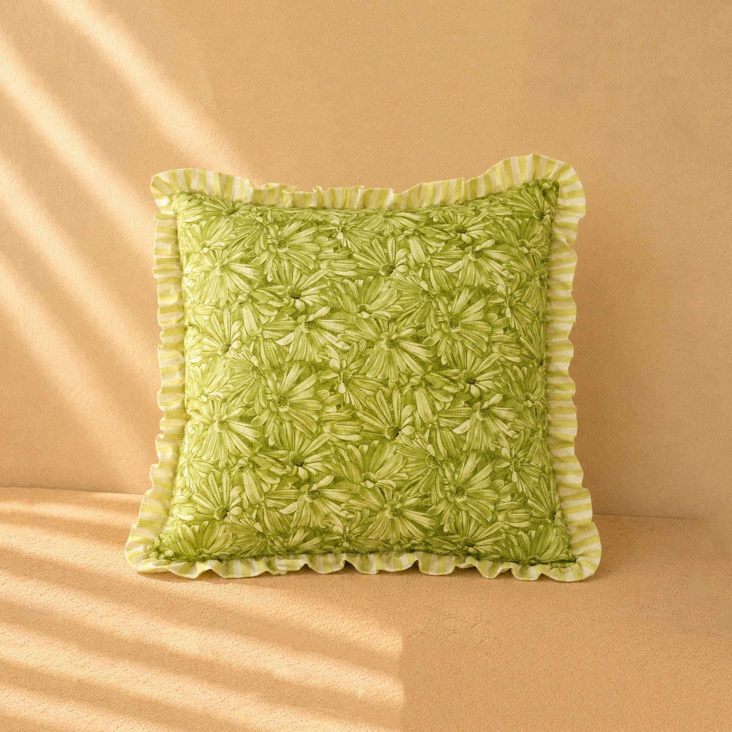 Square cushion with ruffles