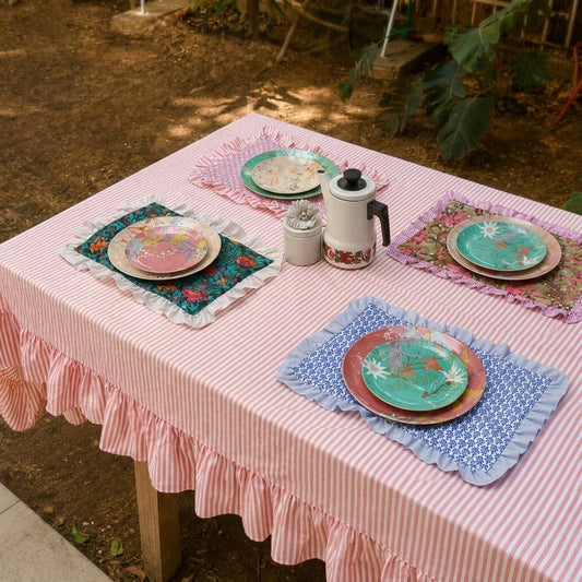 Table cloth rectangle with raffles