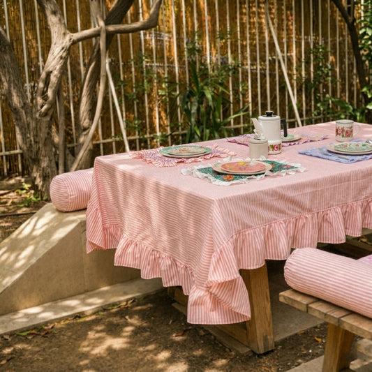 Table cloth rectangle with raffles